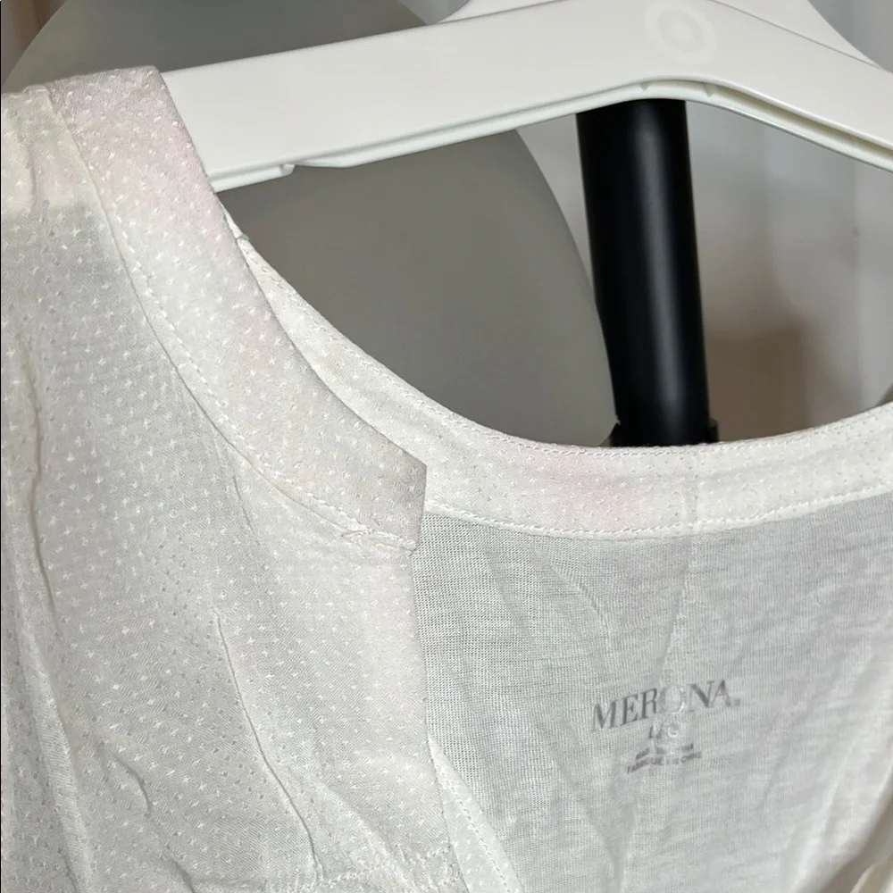 White Sleeveless Button-Down Top - Picture 4 of 8